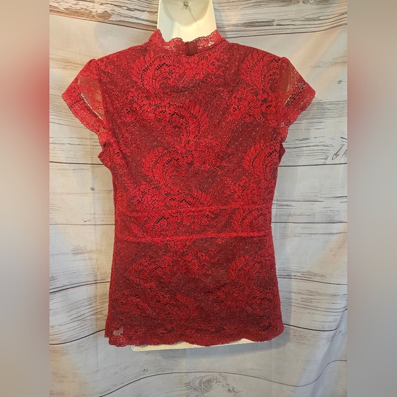 New York & Company Red Lace Surplice Top – Size Medium - Picture 4 of 8